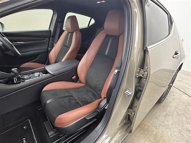 Mazda MAZDA3 2023 7045361-7