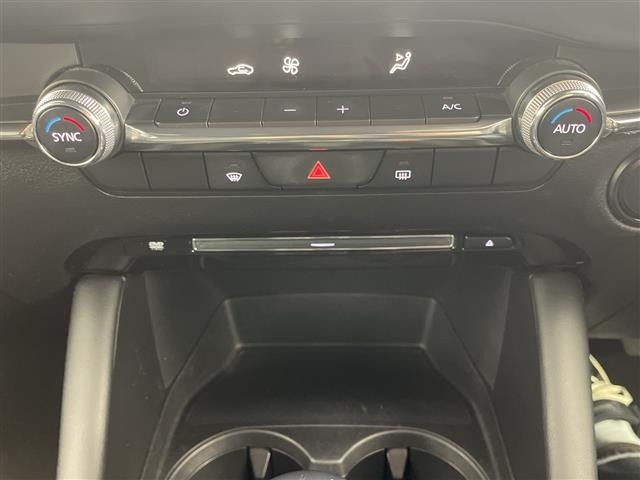 Mazda MAZDA3 2022 7045441-11