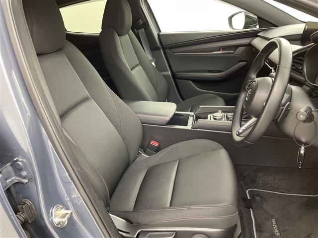 Mazda MAZDA3 2023 7045528-12