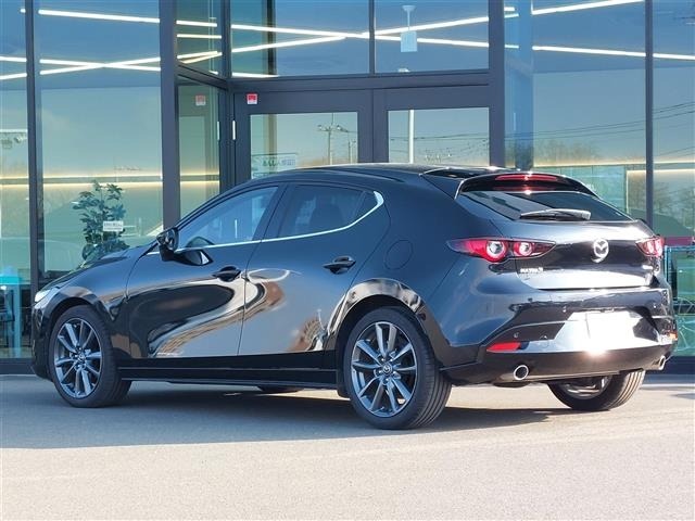 Mazda MAZDA3 2023 7045542-17