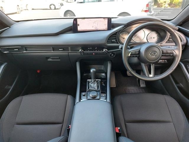Mazda MAZDA3 2023 7045542-18