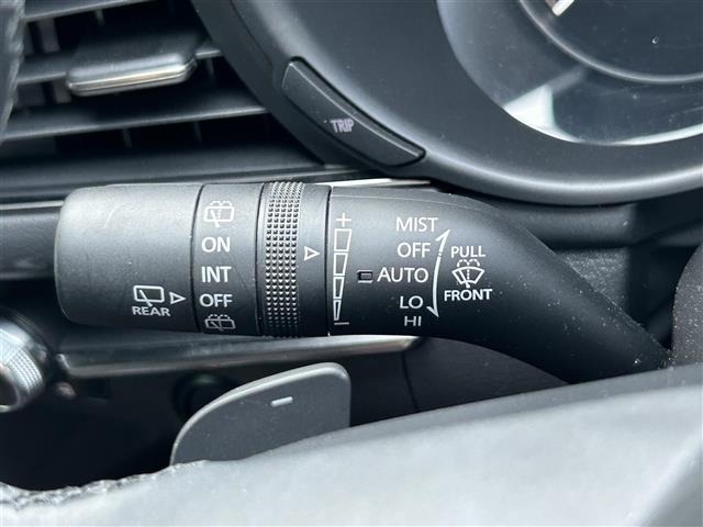 Mazda MAZDA3 2023 7045653-7
