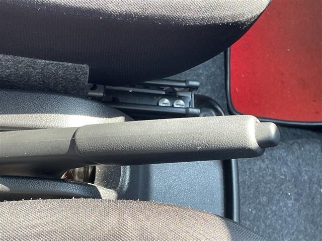 Toyota PIXIS EPOCH 2017 7055257-6