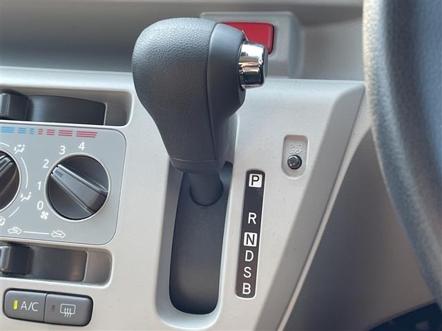 Toyota PIXIS EPOCH 2017 7055257-8