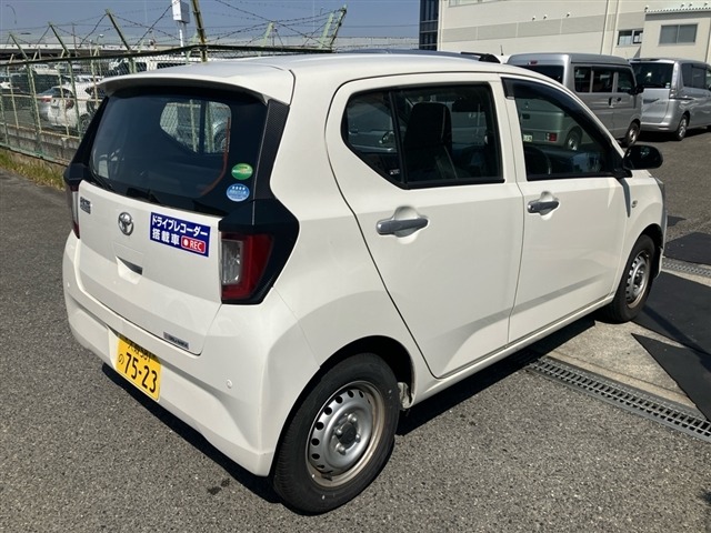 Toyota PIXIS EPOCH 2018 7055294-9