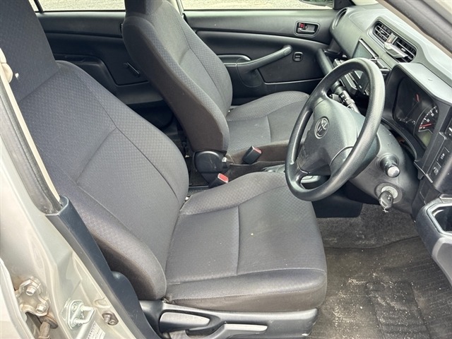 Toyota PROBOX VAN 2015 7043070-5