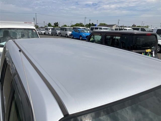 Toyota PROBOX VAN 2017 7043100-11