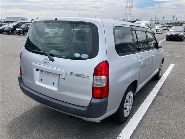 Toyota PROBOX VAN 2017 7043100-9