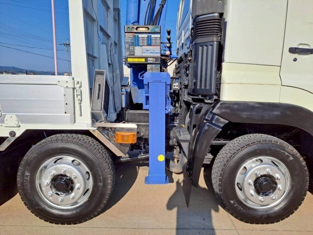 Hino PROFIA 2012 7058785-13