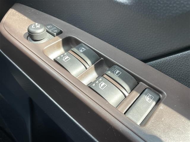 Toyota ROOMY 2018 7052514-2