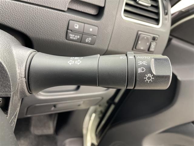 Nissan SERENA 2014 7056944-5