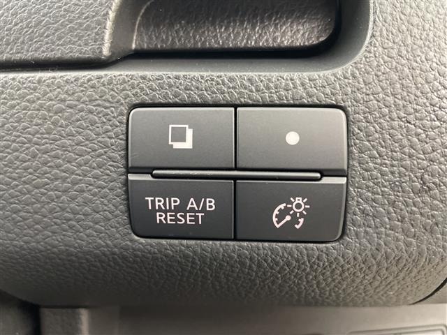 Nissan SERENA 2014 7056944-9