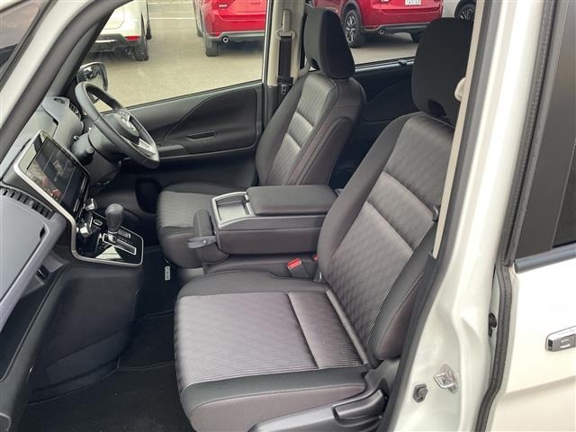 Nissan SERENA 2022 7056947-6