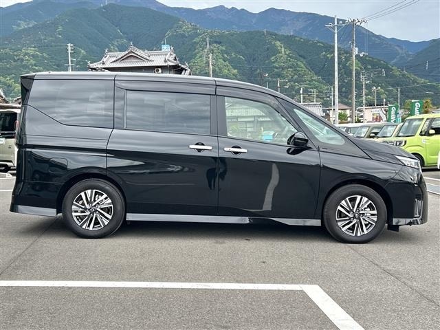 Nissan SERENA 2024 7059495-22