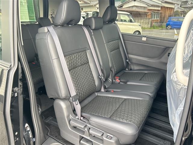 Nissan SERENA 2024 7059495-8