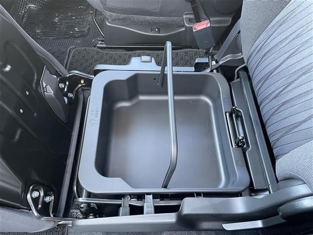 Suzuki SOLIO 2023 7063158-10
