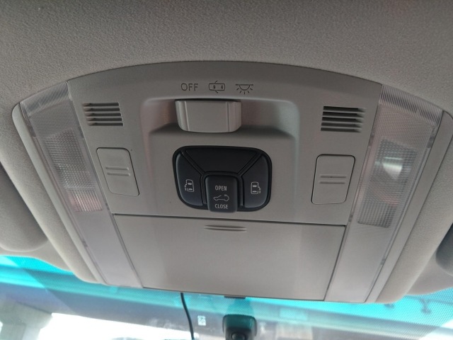 Toyota VELLFIRE 2009 7062641-29