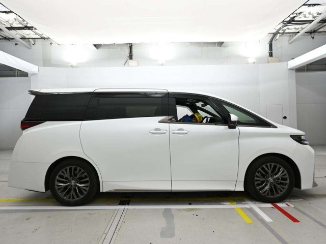 Toyota VELLFIRE 2025 7062644-3