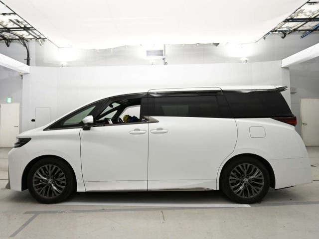 Toyota VELLFIRE 2025 7062644-4