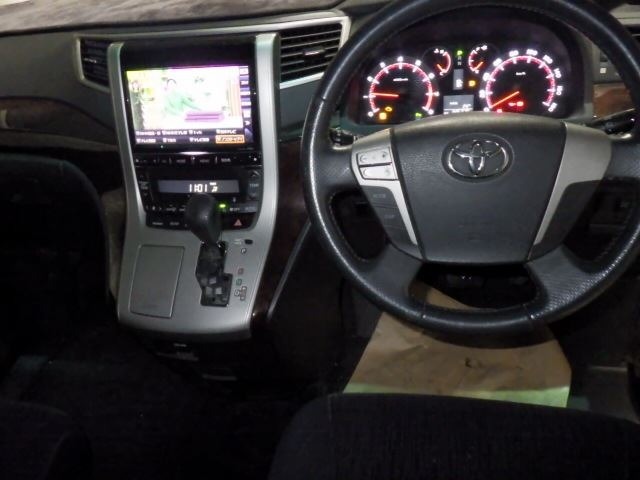 Toyota VELLFIRE 2013 7062658-4