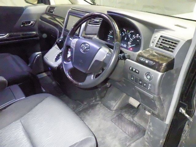 Toyota VELLFIRE 2013 7062660-3