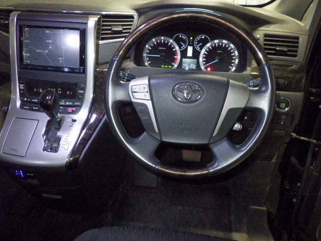 Toyota VELLFIRE 2013 7062660-4