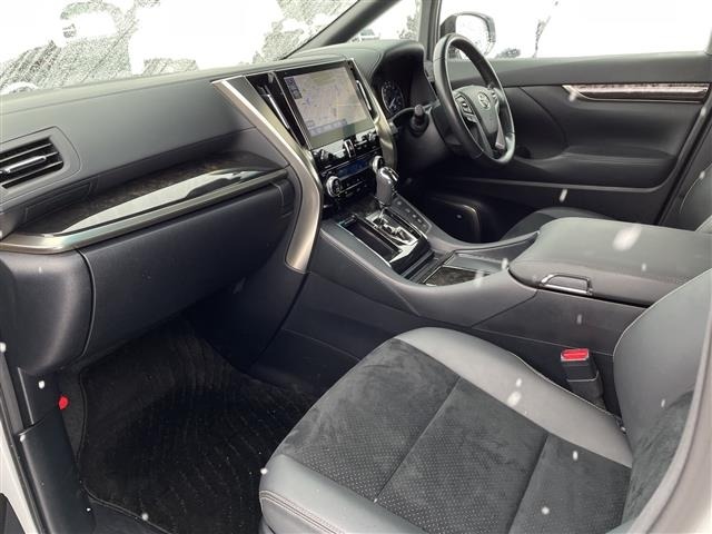 Toyota VELLFIRE 2022 7062694-11