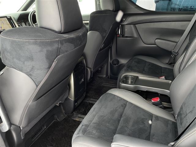 Toyota VELLFIRE 2022 7062694-6