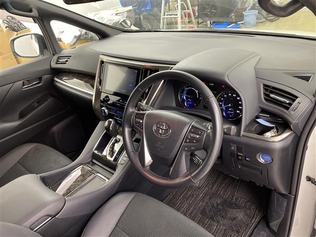 Toyota VELLFIRE 2021 7062703-2