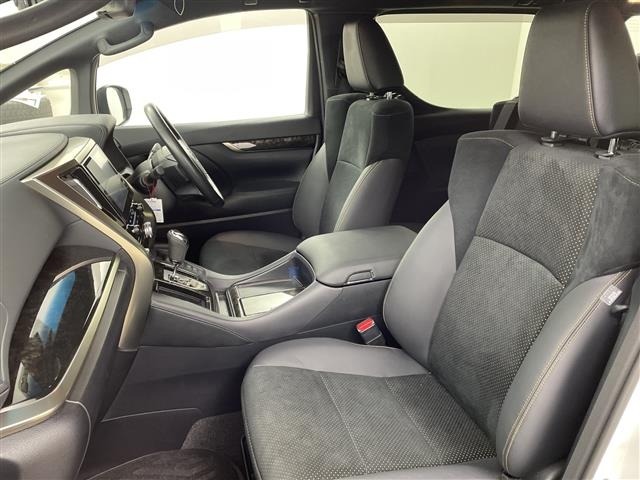 Toyota VELLFIRE 2021 7062703-4