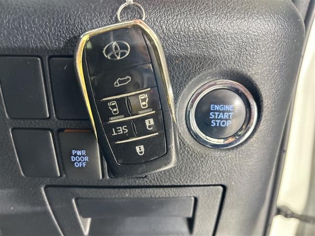 Toyota VELLFIRE 2017 7062705-9