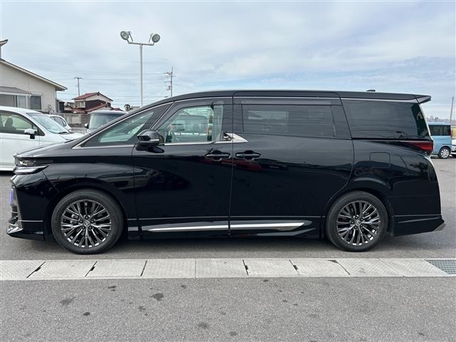 Toyota VELLFIRE 2023 7062708-17