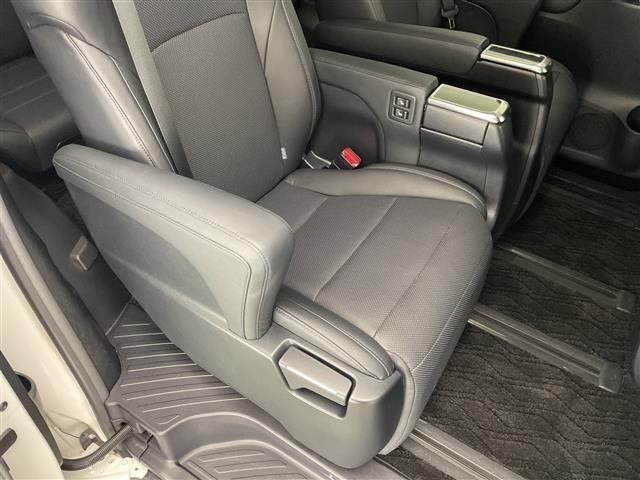 Toyota VELLFIRE 2018 7062785-22