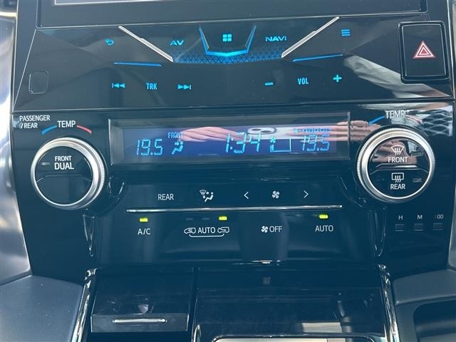 Toyota VELLFIRE 2018 7062799-5