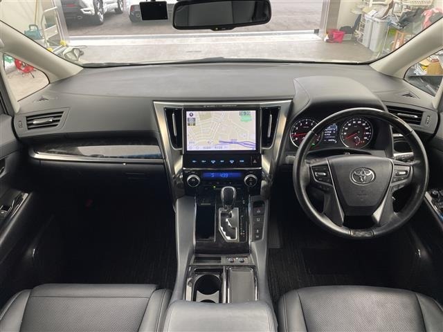 Toyota VELLFIRE 2018 7062801-14