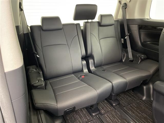Toyota VELLFIRE 2018 7062801-8