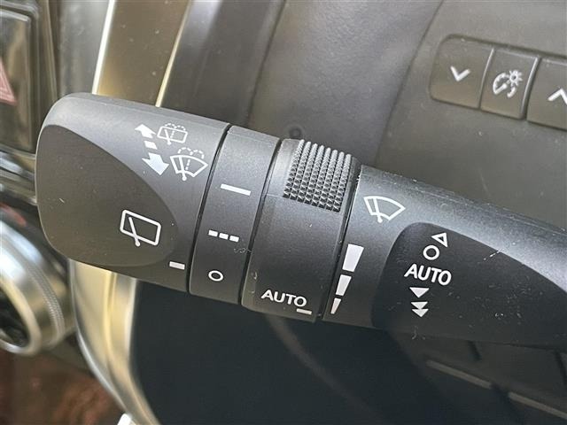 Toyota VELLFIRE 2018 7062810-10