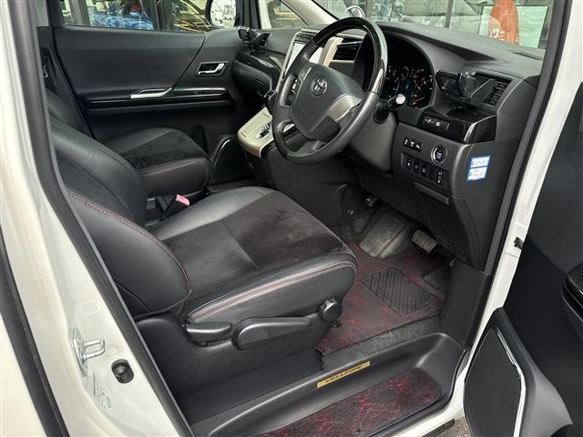 Toyota VELLFIRE 2013 7062811-3