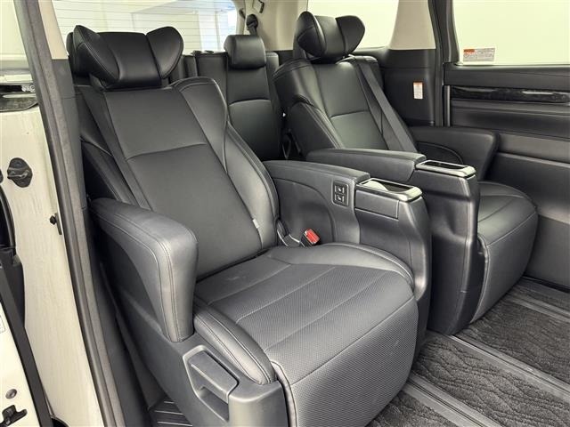 Toyota VELLFIRE 2018 7062819-11