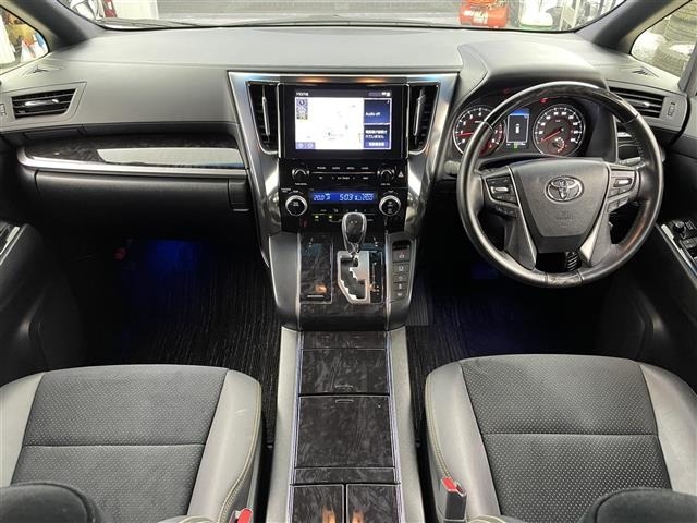 Toyota VELLFIRE 2021 7062845-15
