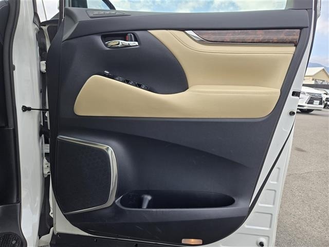 Toyota VELLFIRE 2018 7062862-22