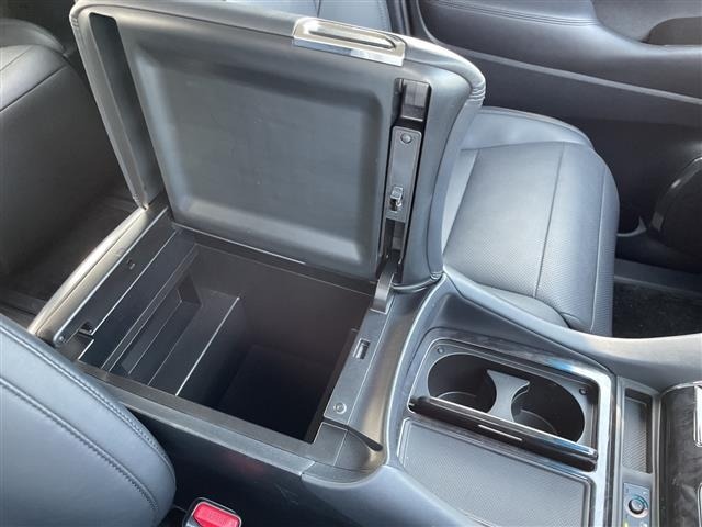 Toyota VELLFIRE 2018 7062971-9