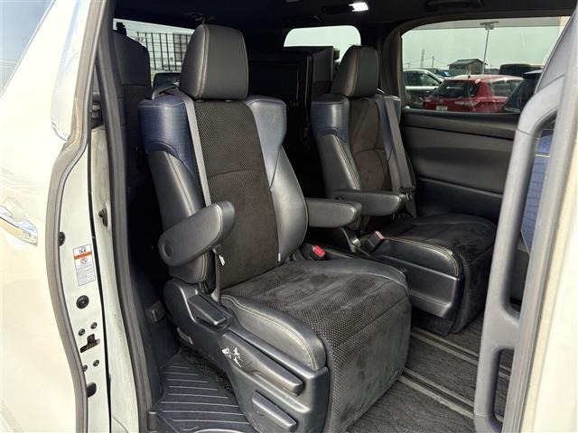 Toyota VELLFIRE 2016 7062972-11