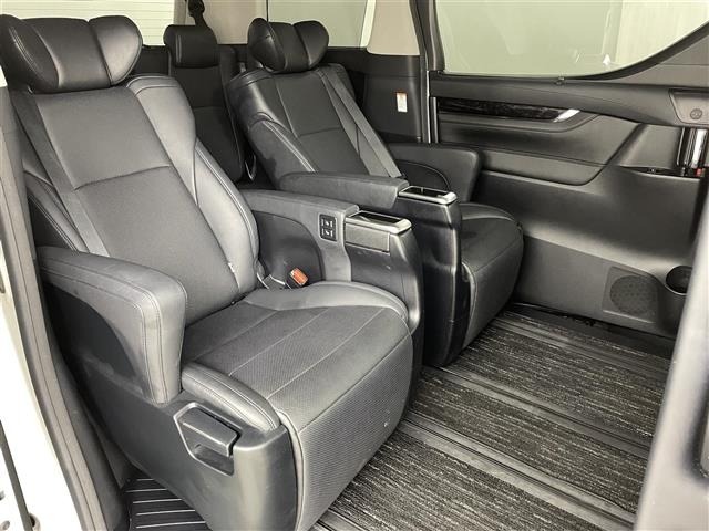 Toyota VELLFIRE 2019 7062984-8