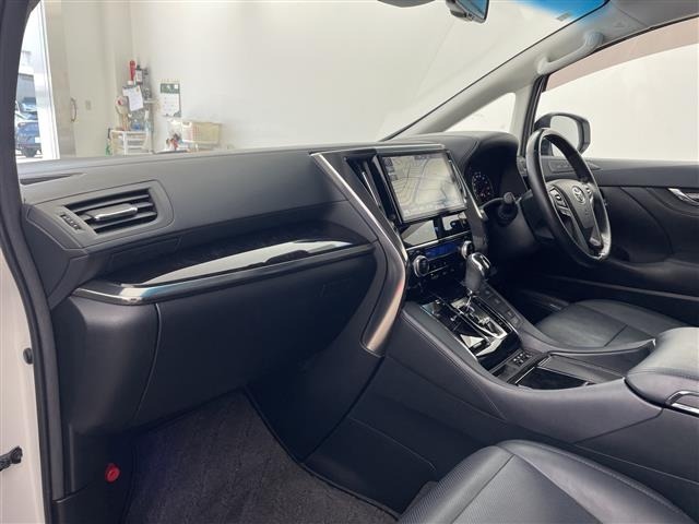 Toyota VELLFIRE 2018 7062986-9