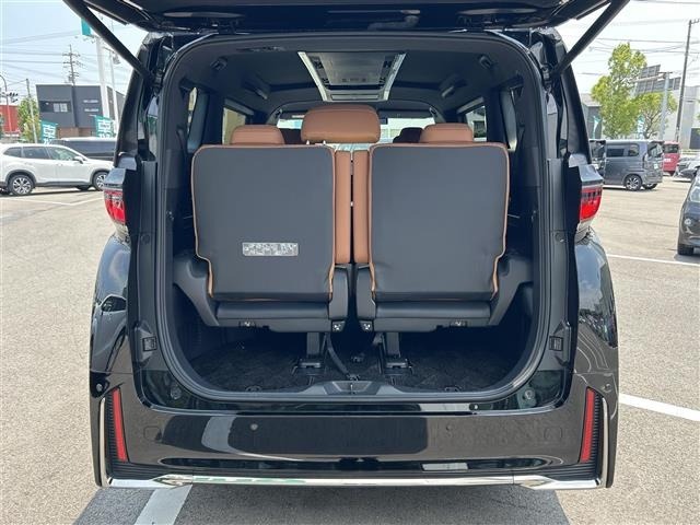 Toyota VELLFIRE 2023 7063005-11