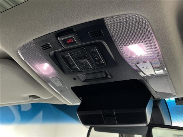 Toyota VELLFIRE 2018 7063023-12