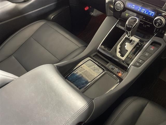 Toyota VELLFIRE 2018 7063023-22