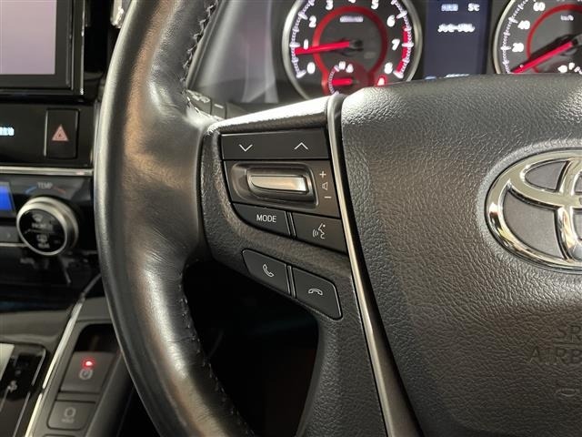 Toyota VELLFIRE 2018 7063024-4