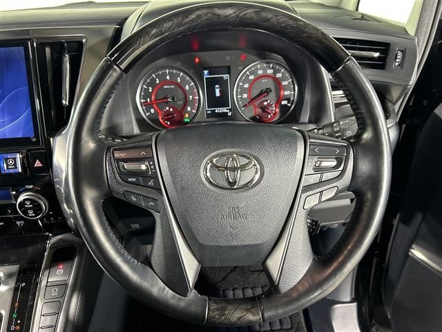 Toyota VELLFIRE 2018 7063031-2